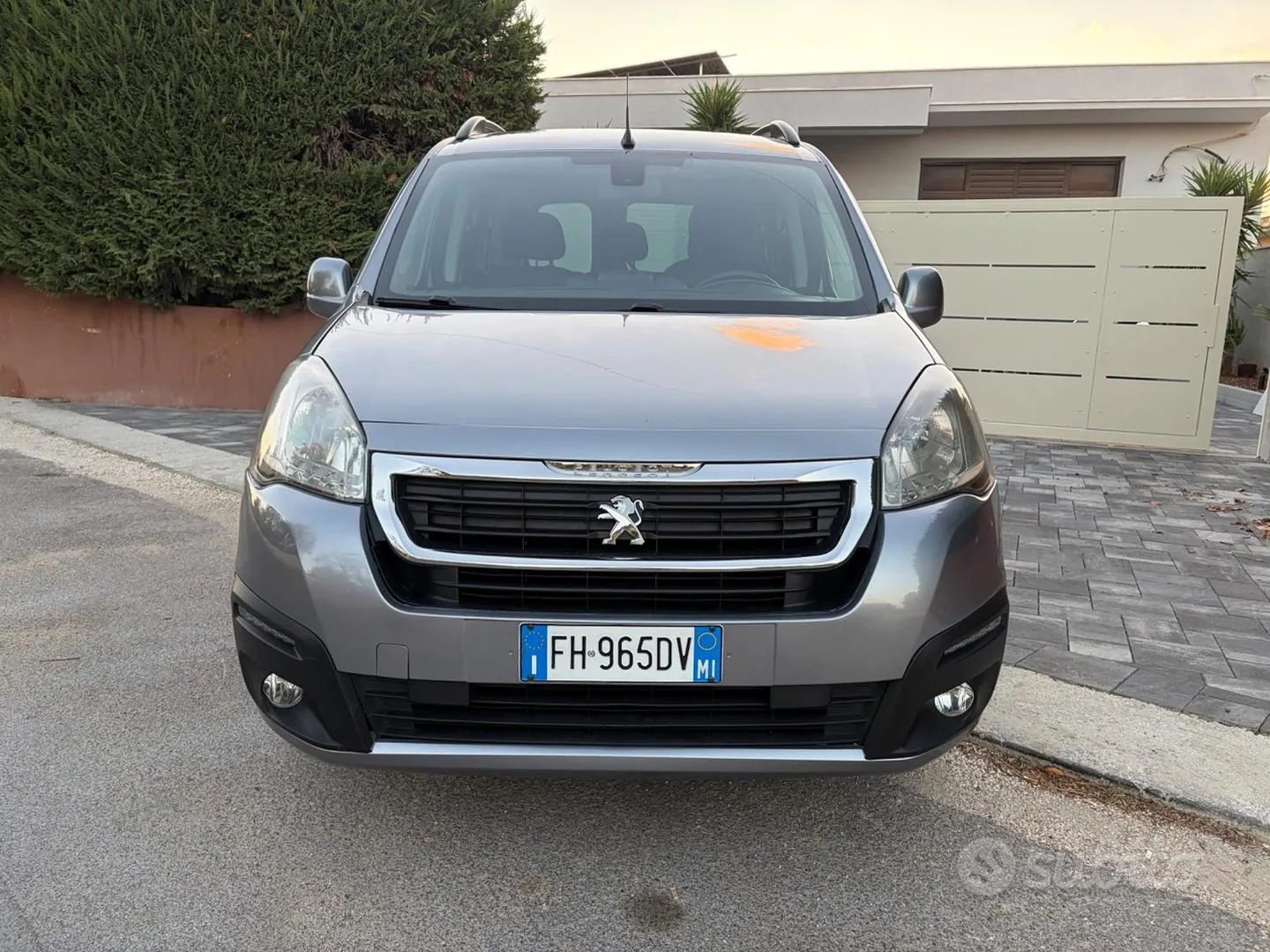 Peugeot Partner 2017 photo 2