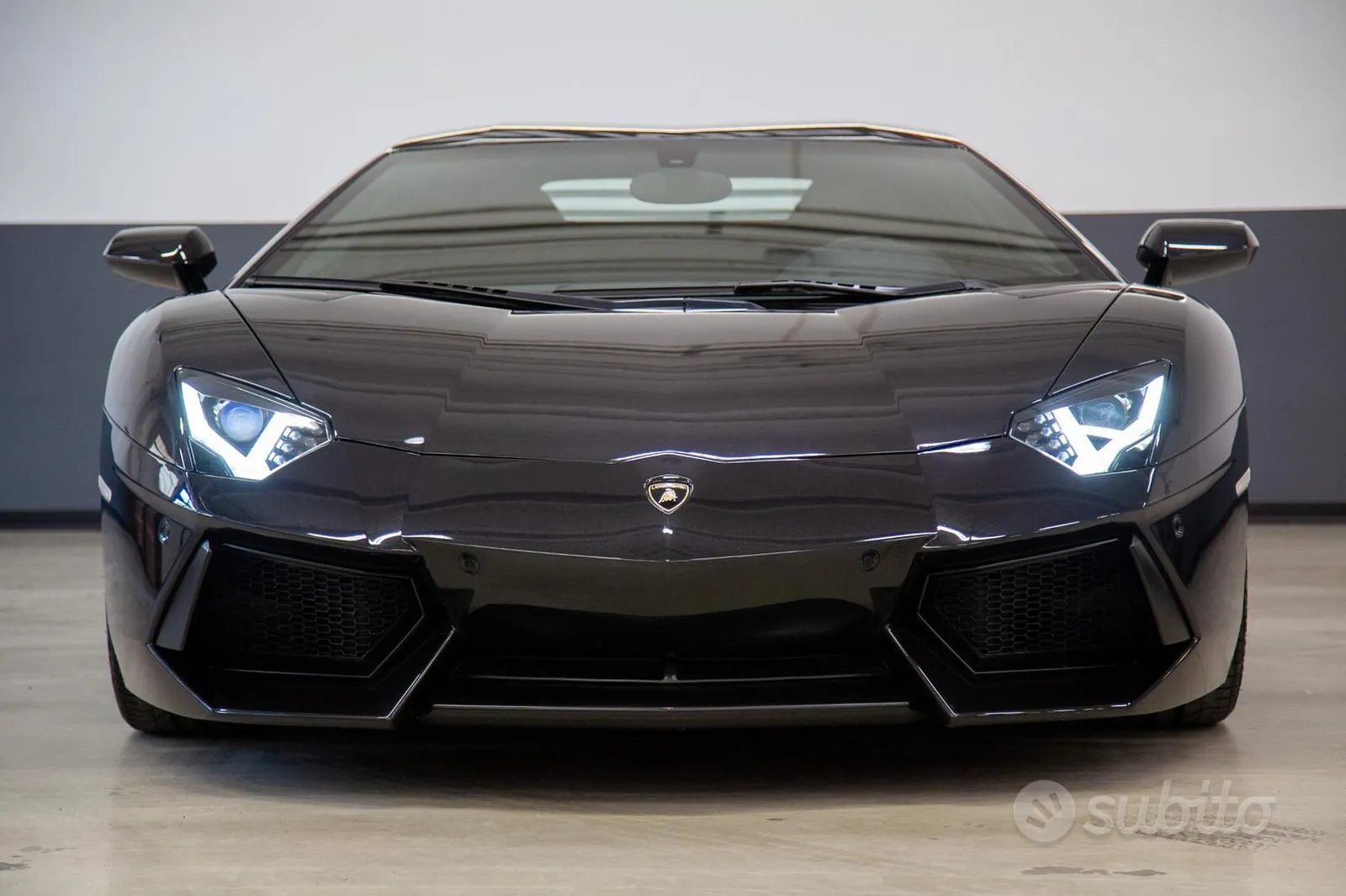 Lamborghini Aventador 2012 photo 4