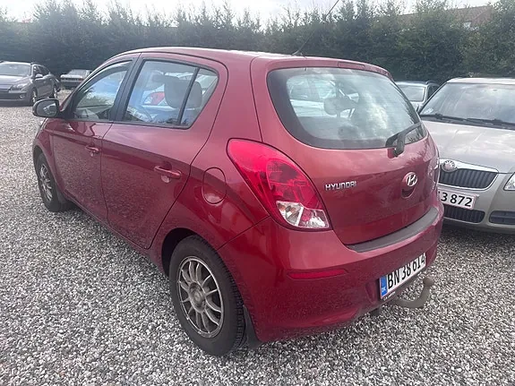Hyundai I20 2012 photo 3