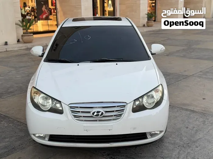 Hyundai Avante 2010 photo 3