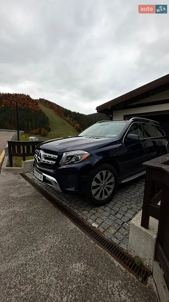 Mercedes-Benz Gls-Class 2018 photo 3