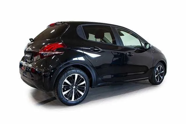 Peugeot 208 2019 photo 4