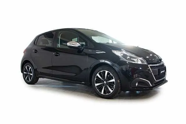 Peugeot 208 2019 photo 2