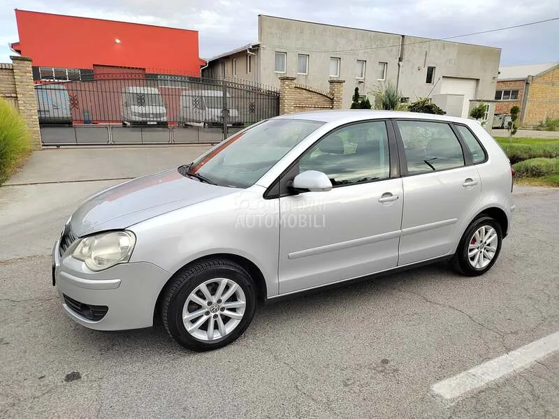 Volkswagen Polo 2008 photo 2