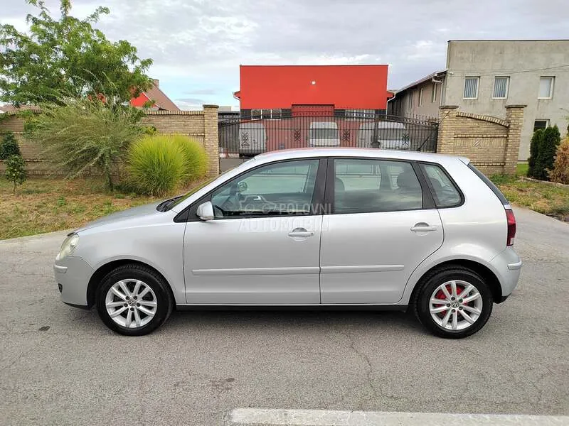 Volkswagen Polo 2008 photo 3