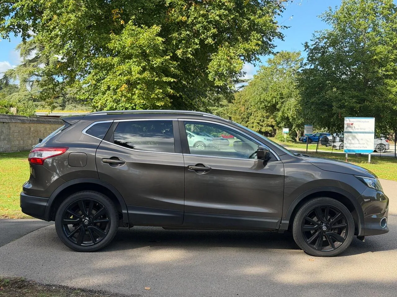 Nissan Qashqai 2015 photo 2