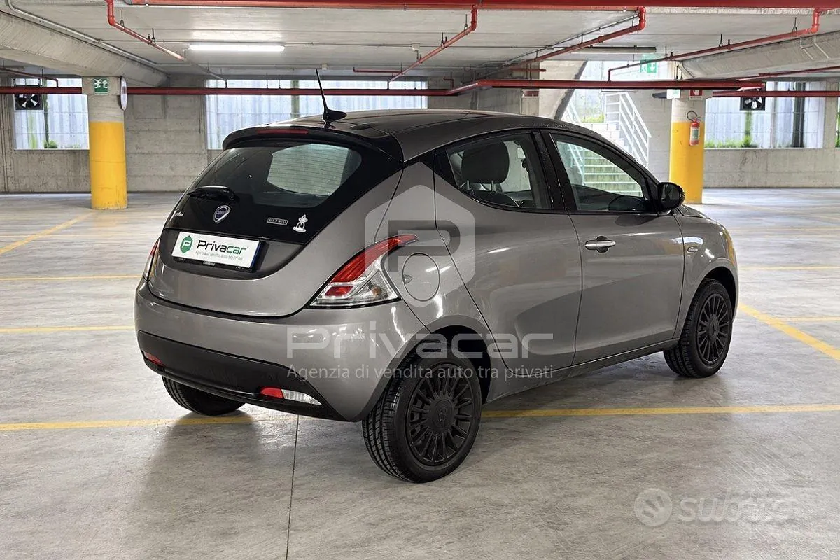 Lancia Ypsilon 2023 photo 5