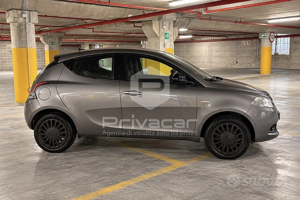Lancia Ypsilon 2023 photo 4