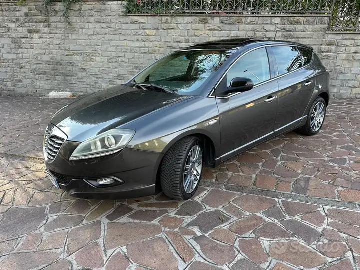 Lancia Delta 2014 photo 2