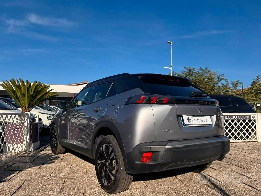 Peugeot 2008 2023 photo 4