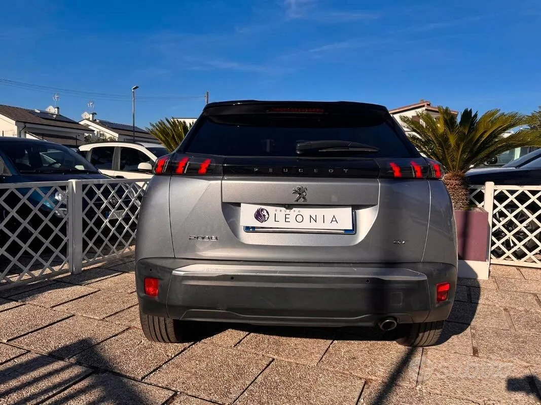 Peugeot 2008 2023 photo 5