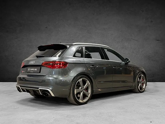 Audi Rs3 2015 photo 2