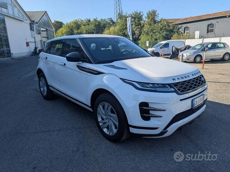 Land Rover Range Rover Evoque 2023 photo 2
