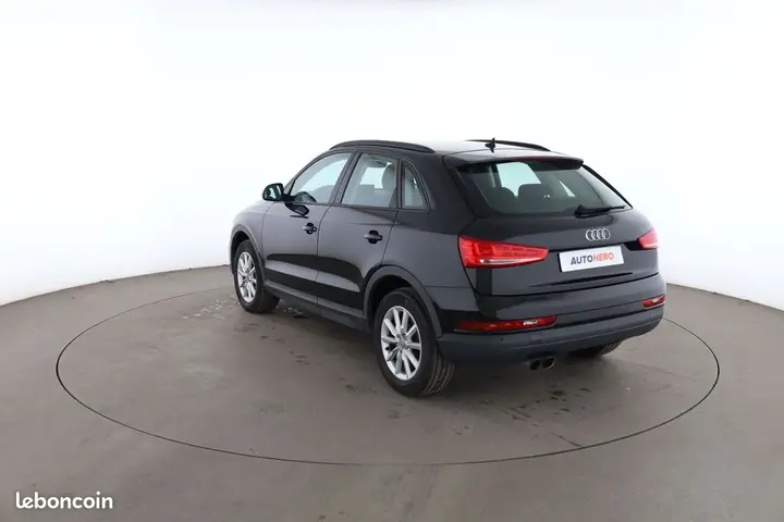 Audi Q3 2017 photo 2