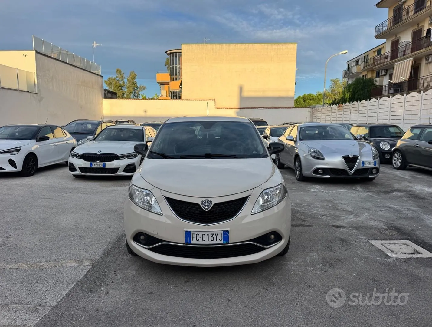 Lancia Ypsilon