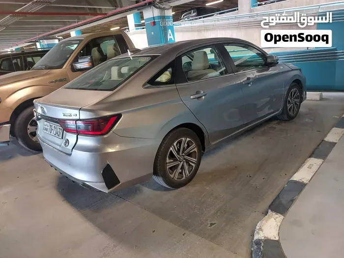 Toyota Yaris 2023 photo 3