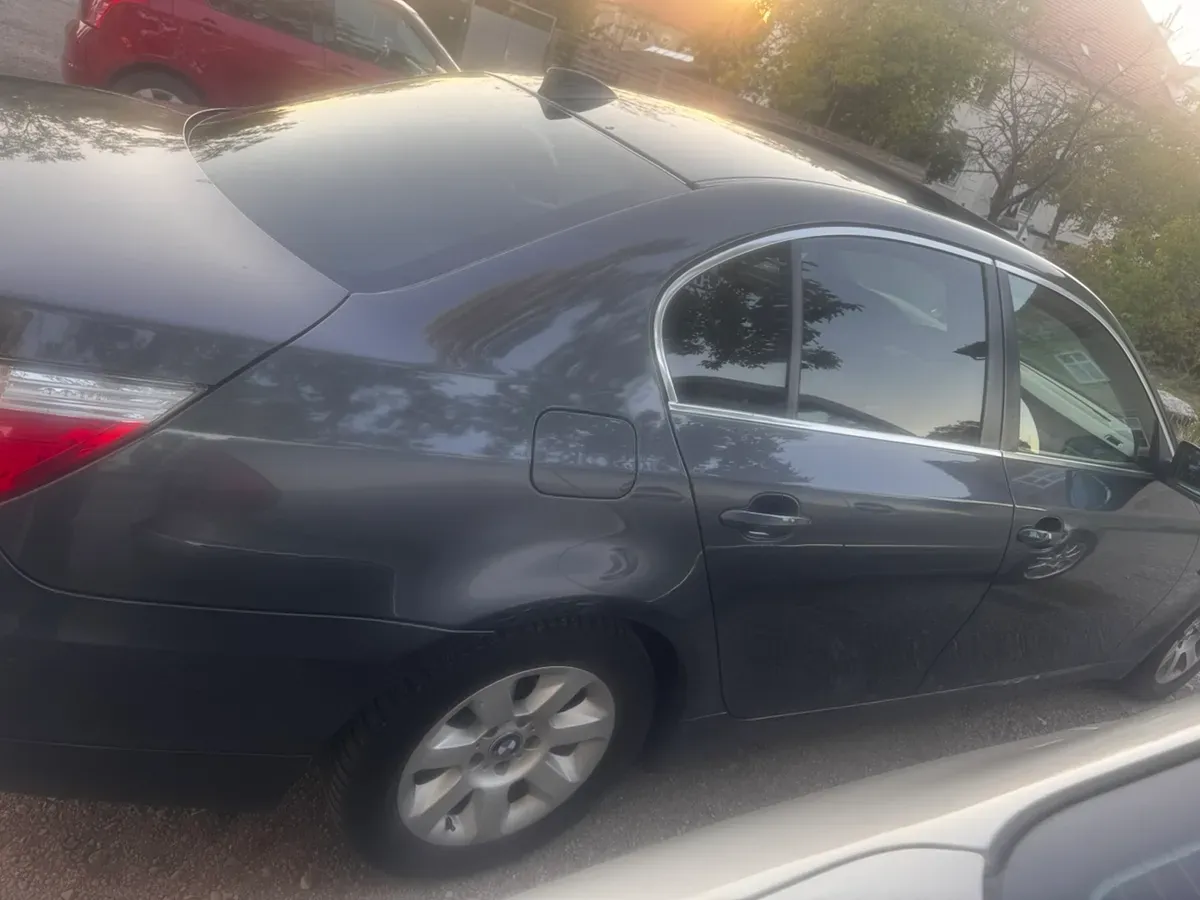 BMW 5 Series 2007 photo 2
