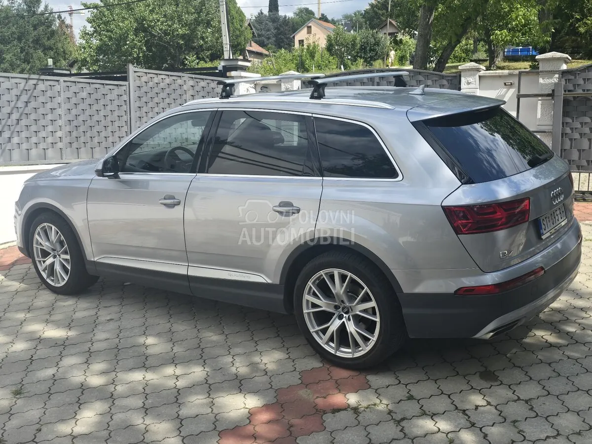 Audi Q7 2018 photo 3