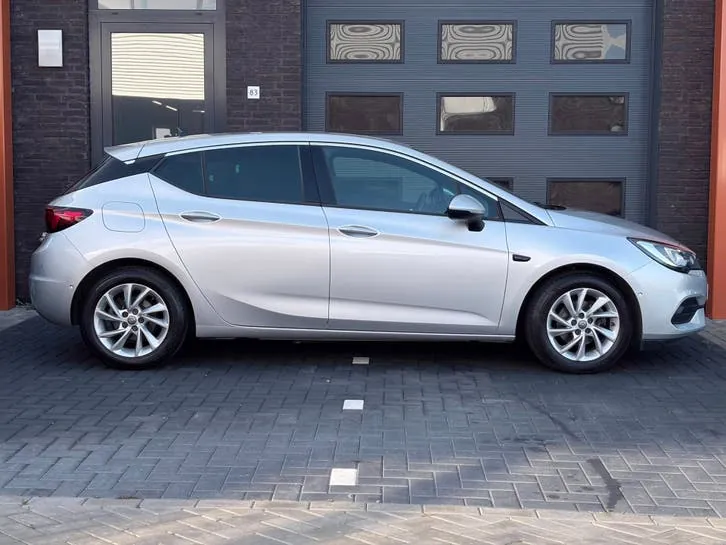 Opel Astra 2020 photo 3