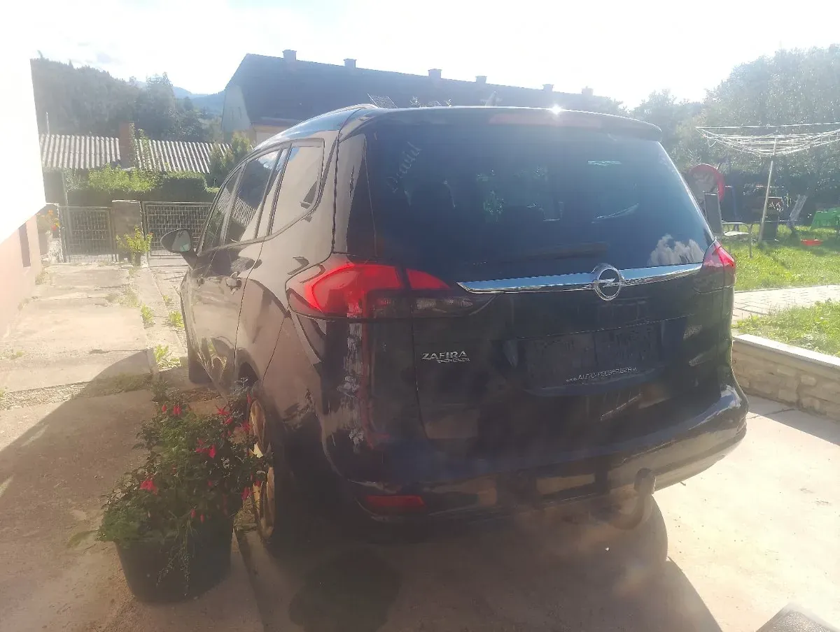 Opel Zafira Tourer 2014 photo 3