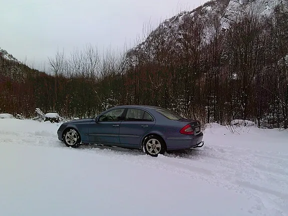 Mercedes-Benz E200 D 2007 photo 5