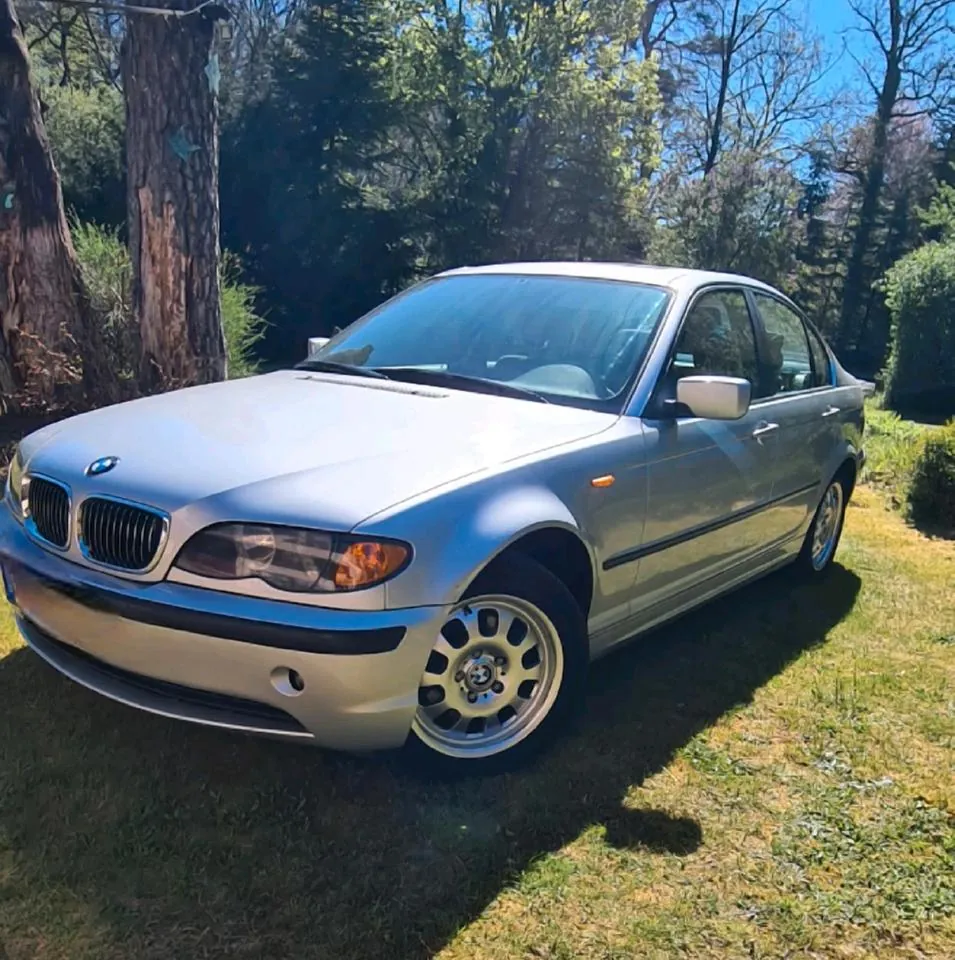 BMW 320I