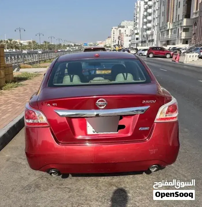 Nissan Altima 2013 photo 2