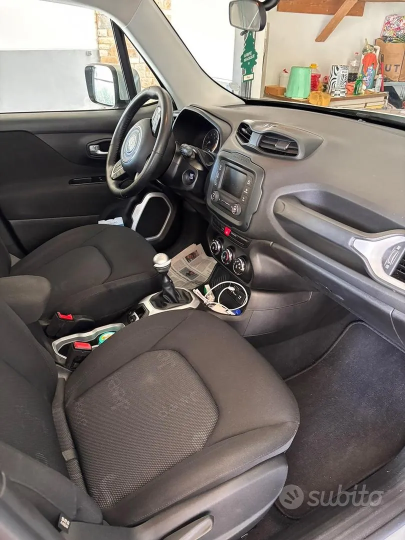 Jeep Renegade 2017 photo 4