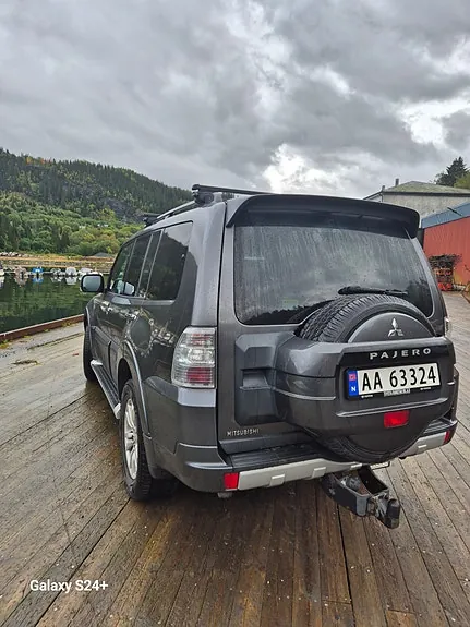Mitsubishi Pajero 2013 photo 4