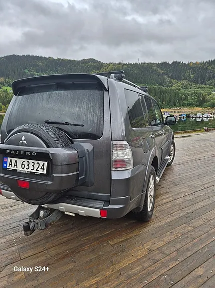 Mitsubishi Pajero 2013 photo 5