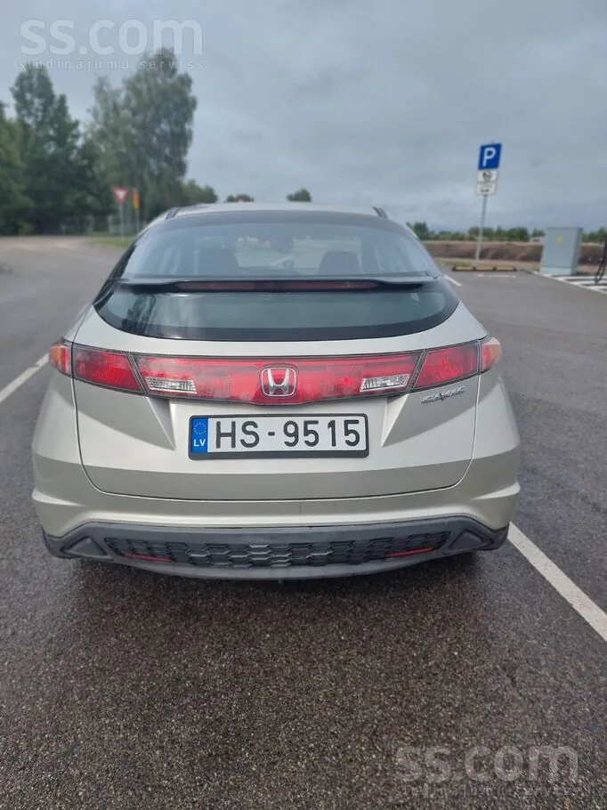 Honda Civic 2006 photo 2