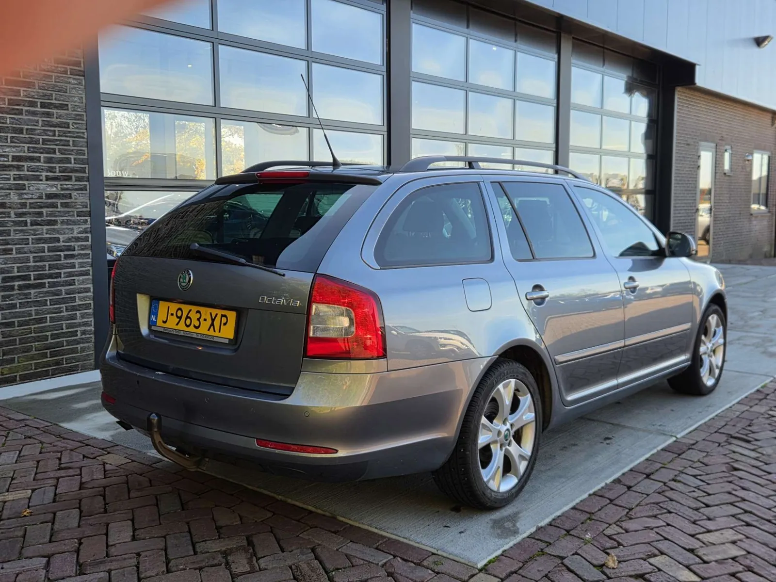Skoda Octavia 2012 photo 2