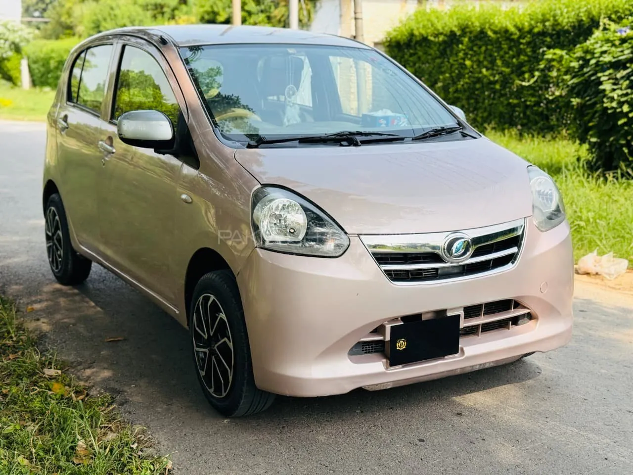 Daihatsu Mira