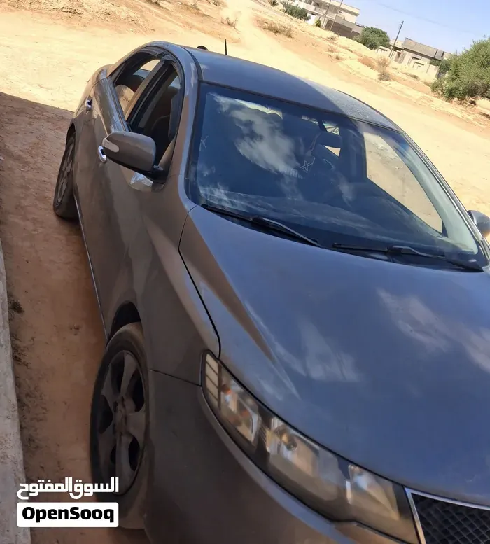 Kia Cerato 2010 photo 2