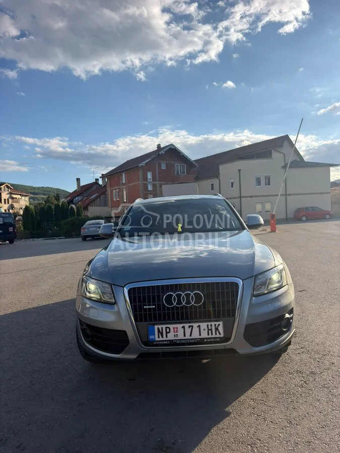 Audi Q5 2011 photo 2