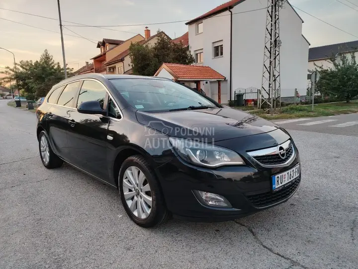 Opel Astra J