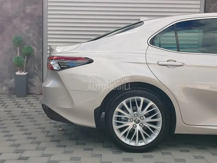 Toyota Camry 2019 photo 4