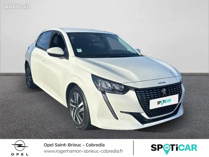Peugeot 208 2020 photo 3