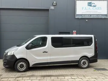 Nissan Nv300 2018 photo 2