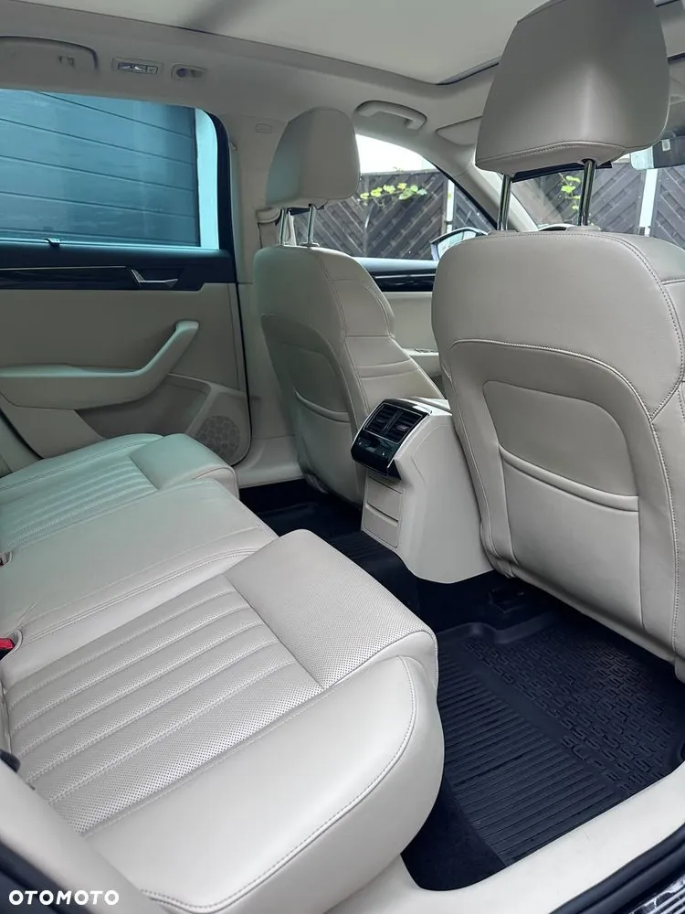 Skoda Superb 2018 photo 3