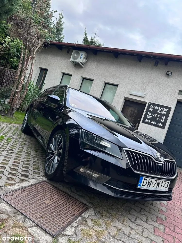 Skoda Superb 2018 photo 5