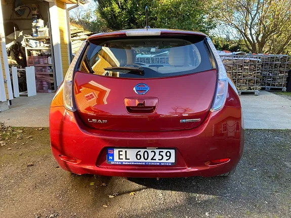 Nissan Leaf 2012 photo 3