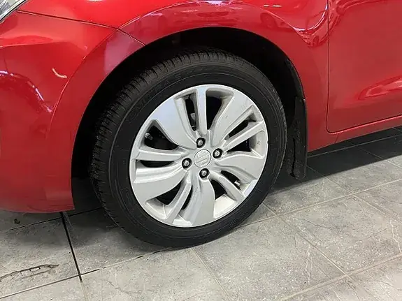 Suzuki Swift 2017 photo 3