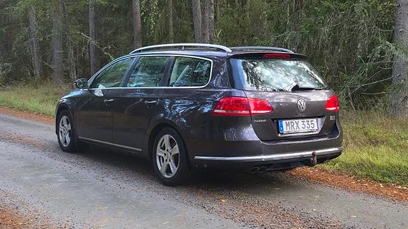 Volkswagen Passat 2012 photo 3