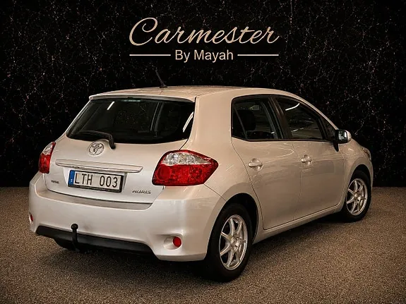 Toyota Auris 2012 photo 4