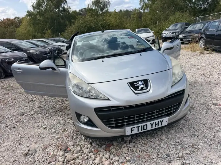 Peugeot 207 2010 photo 4