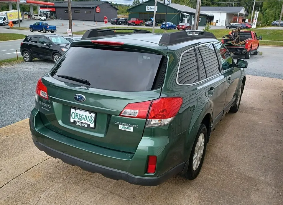 Subaru Outback 2011 photo 5