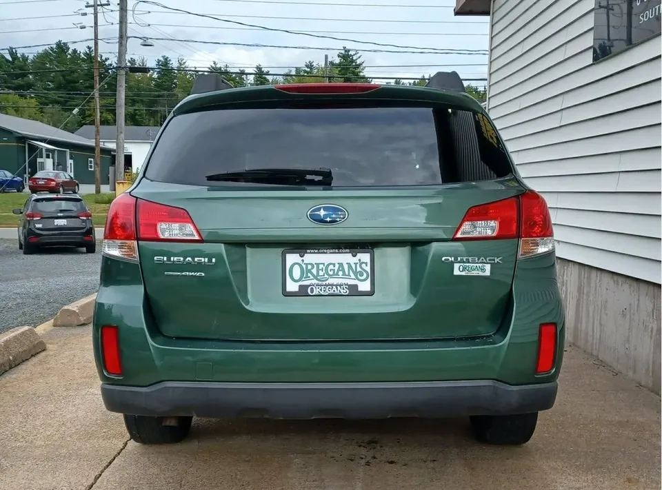 Subaru Outback 2011 photo 4