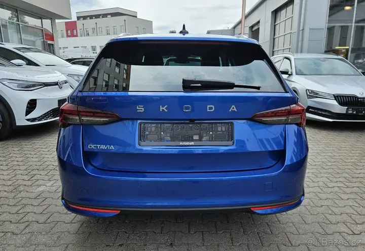 Skoda Octavia 2024 photo 5