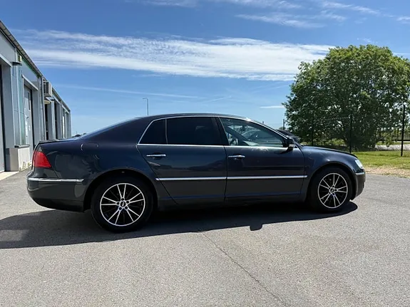 Volkswagen Phaeton 2003 photo 3